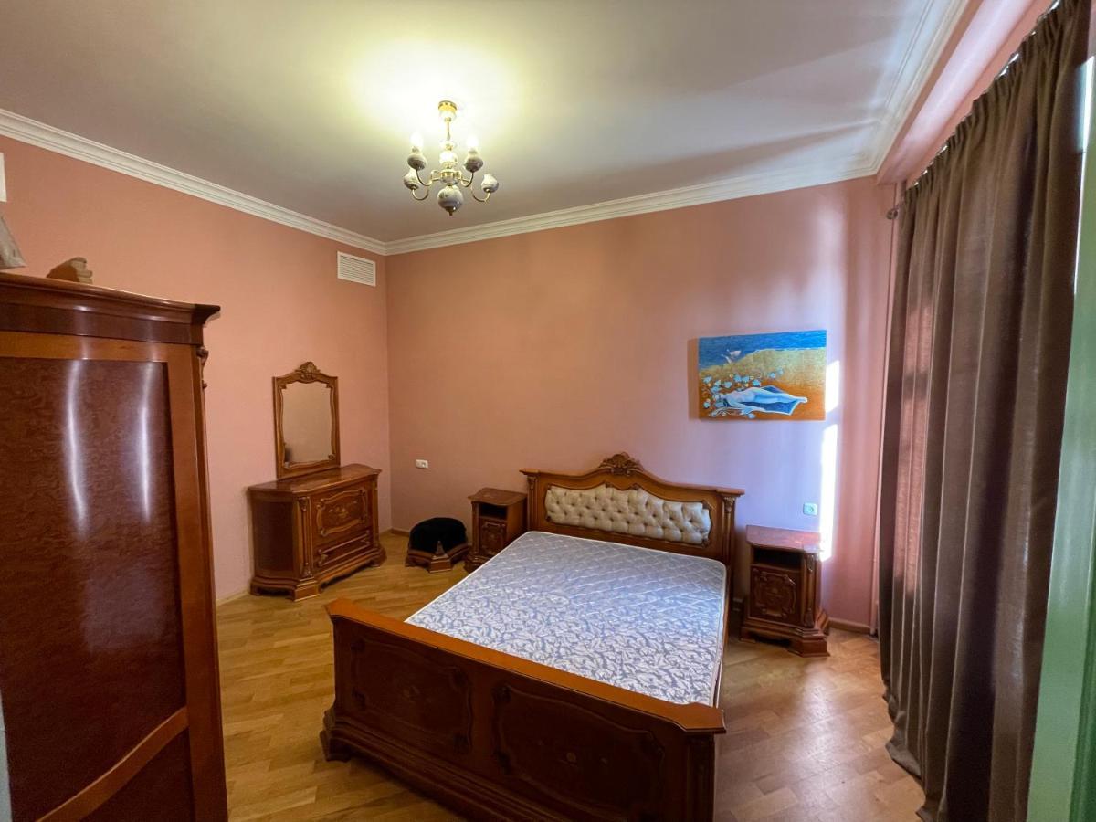 X Hotel Jerevan Eksteriør bilde